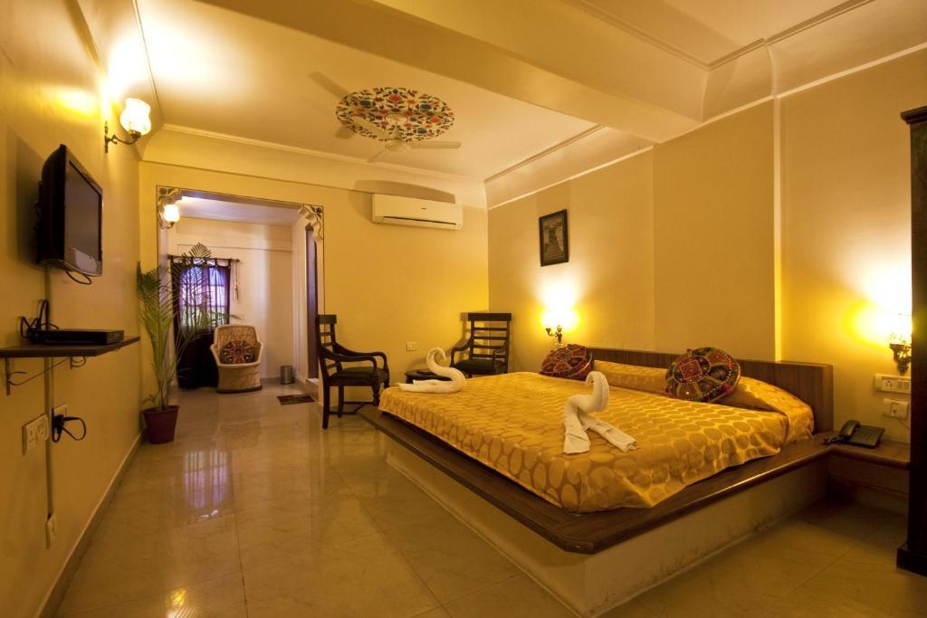 Hotel Mayaa Mansion Jaipur Room photo