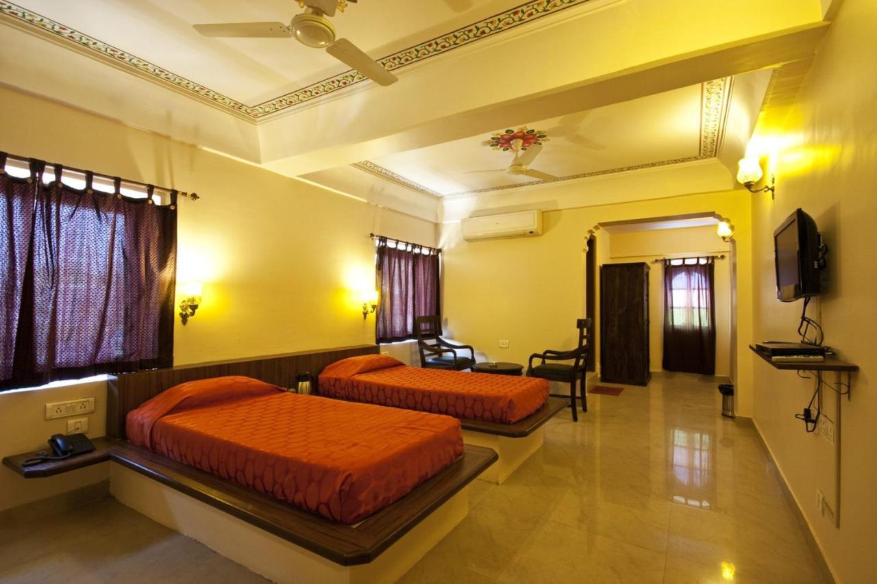 Hotel Mayaa Mansion Jaipur Exterior photo